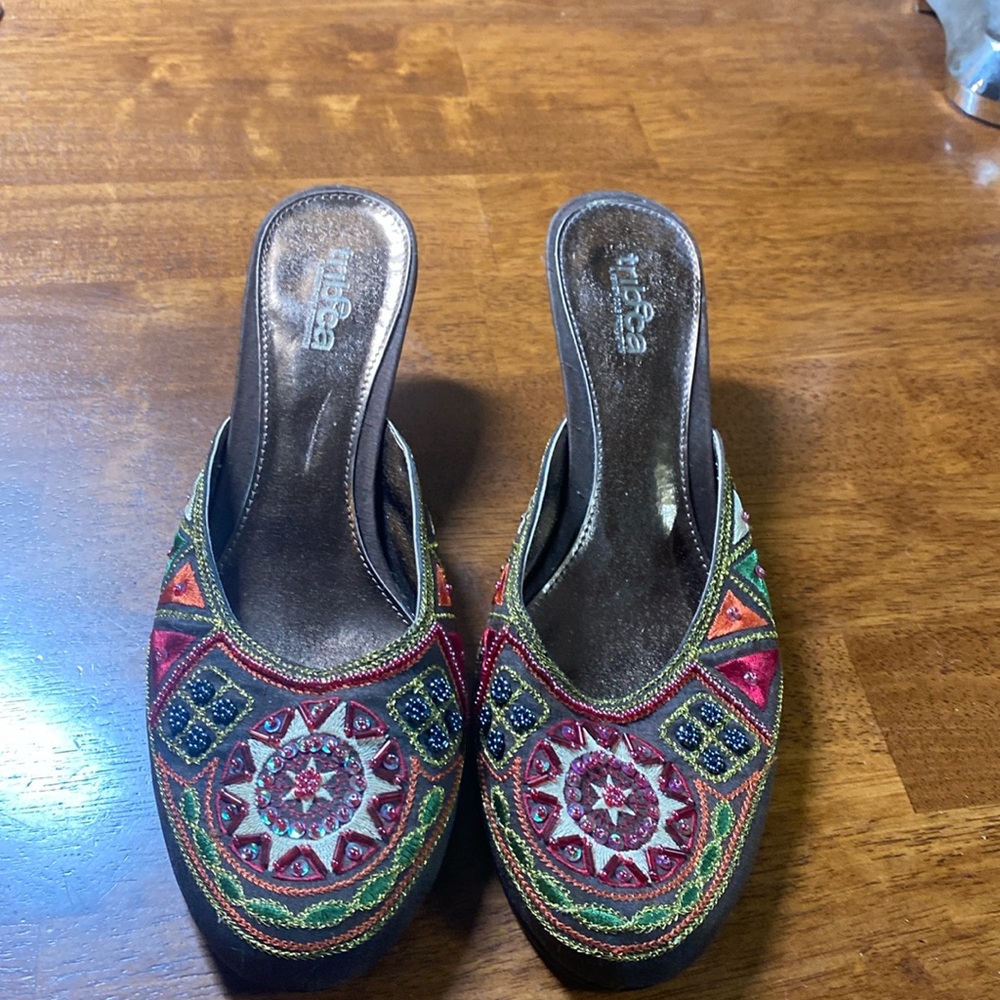Tribeca  Beaded Open Back Kitten Heel Slide On Heel size 10 PREOWNED